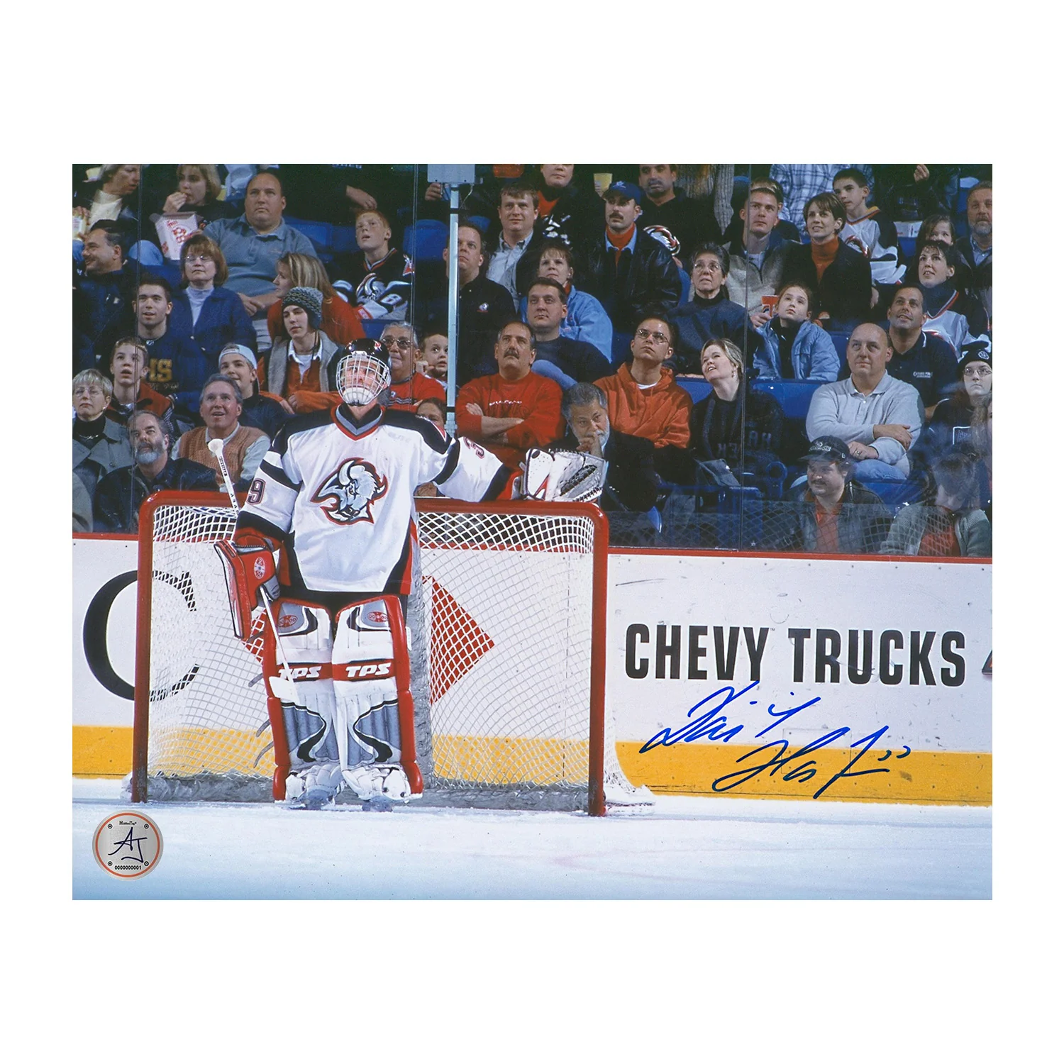 Dominik Hasek Signed Buffalo Sabres Scoreboard Watching 8x10 Photo