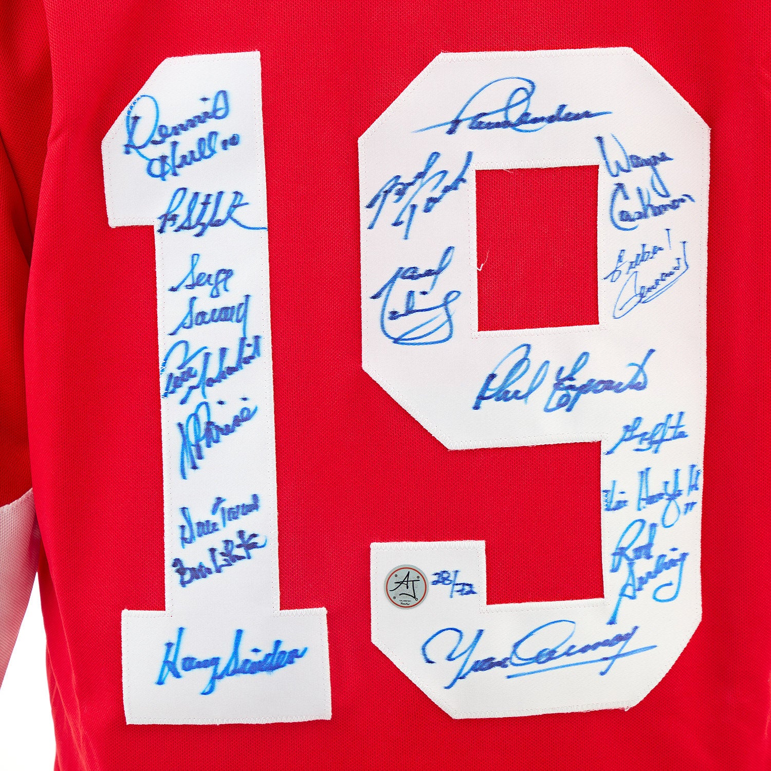Team Canada 18 Player Team Signed 1972 Summit Series Jersey #28/72 - Image 3