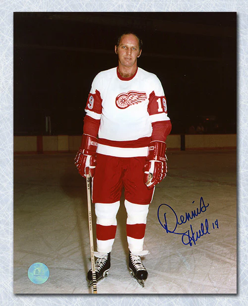 Dennis Hull Autographed Detroit Red Wings Hockey 8x10 Photo