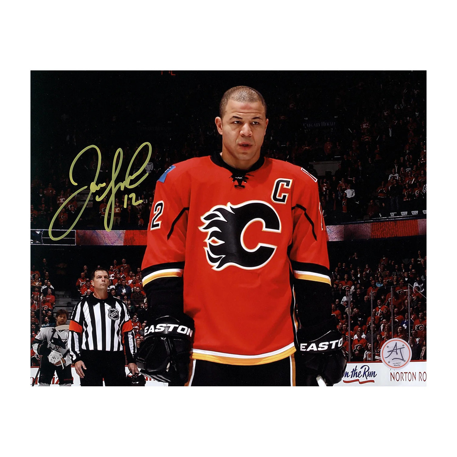 Jarome Iginla Signed Calgary Flames Half Body Portrait 8x10 Photo