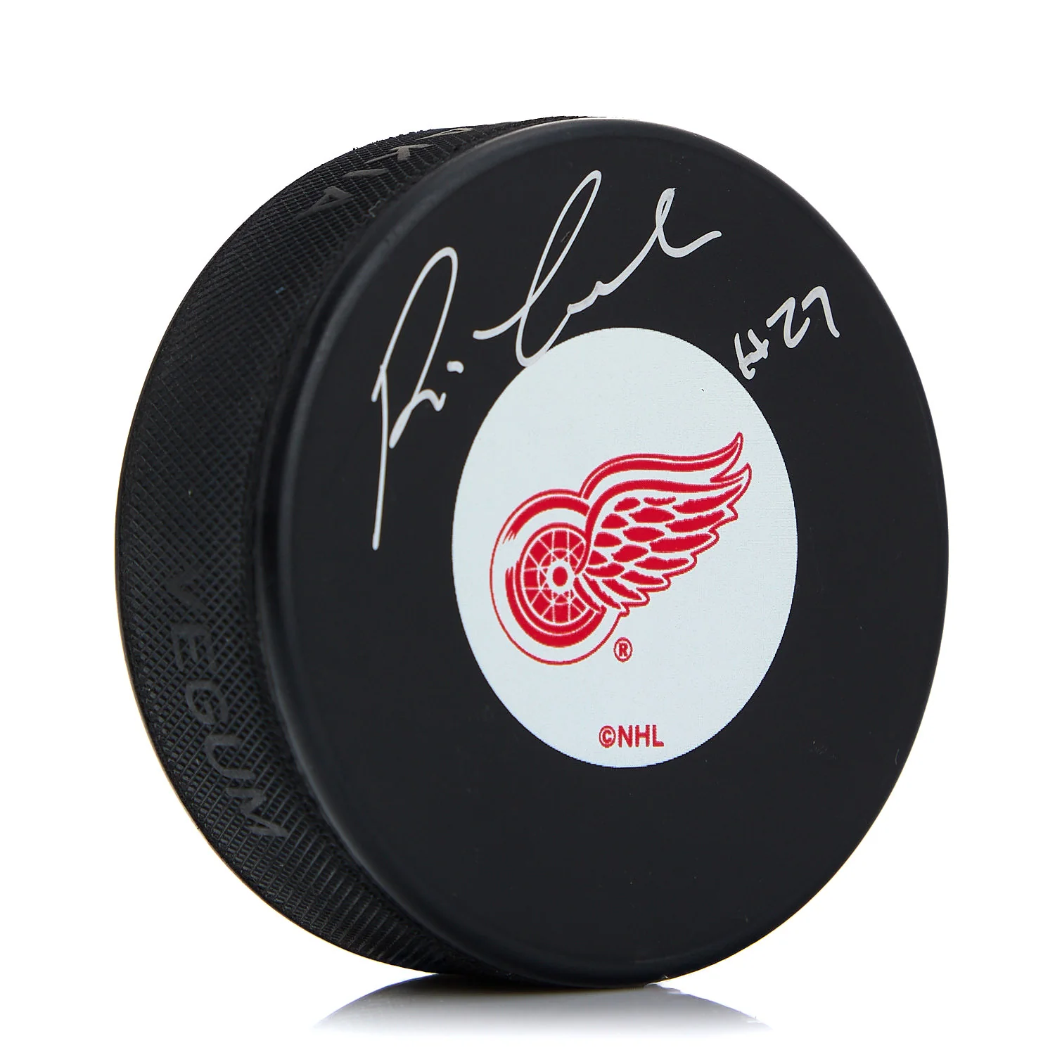 Reggie Leach Detroit Red Wings Autographed Hockey Puck
