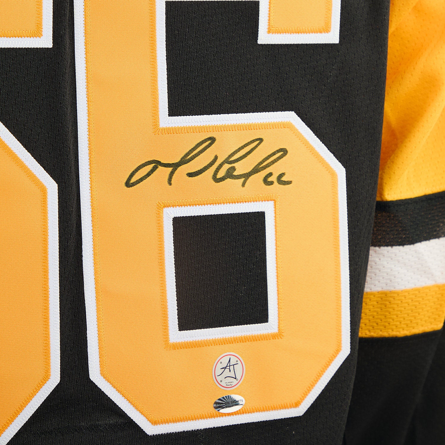 Mario Lemieux Autographed Pittsburgh Penguins Vintage CCM Jersey - Image 3