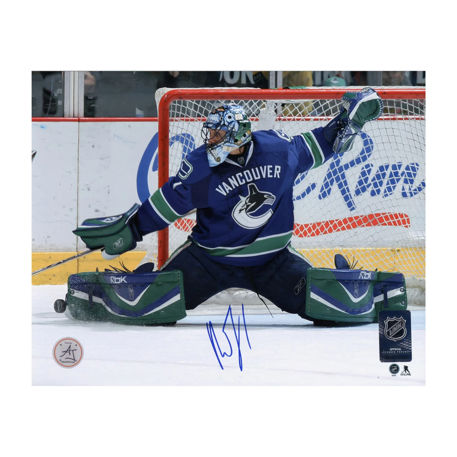 Roberto Luongo Autographed Vancouver Canucks Kick Save 8x10 Photo