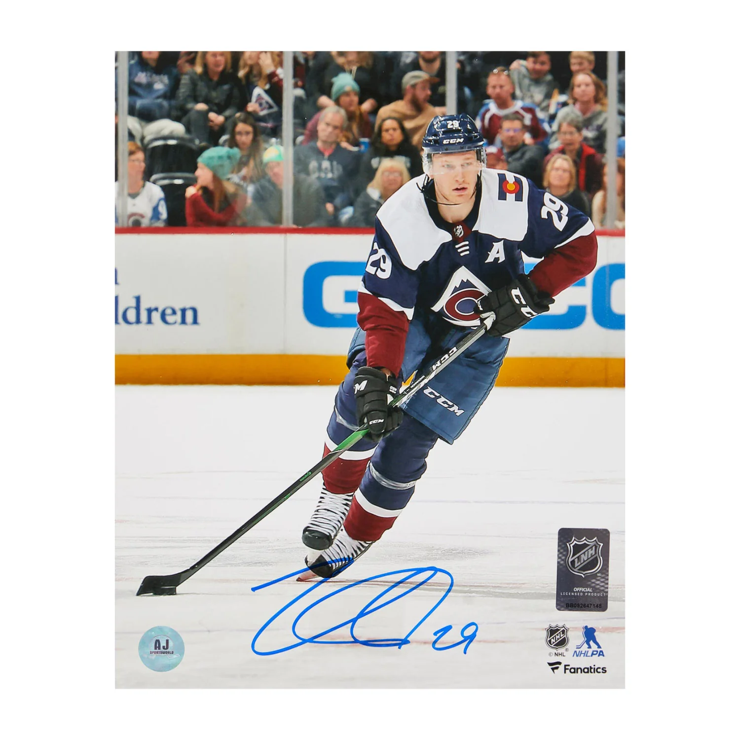 Nathan Mackinnon Signed Colorado Avalanche Puck Rush 8x10 Photo