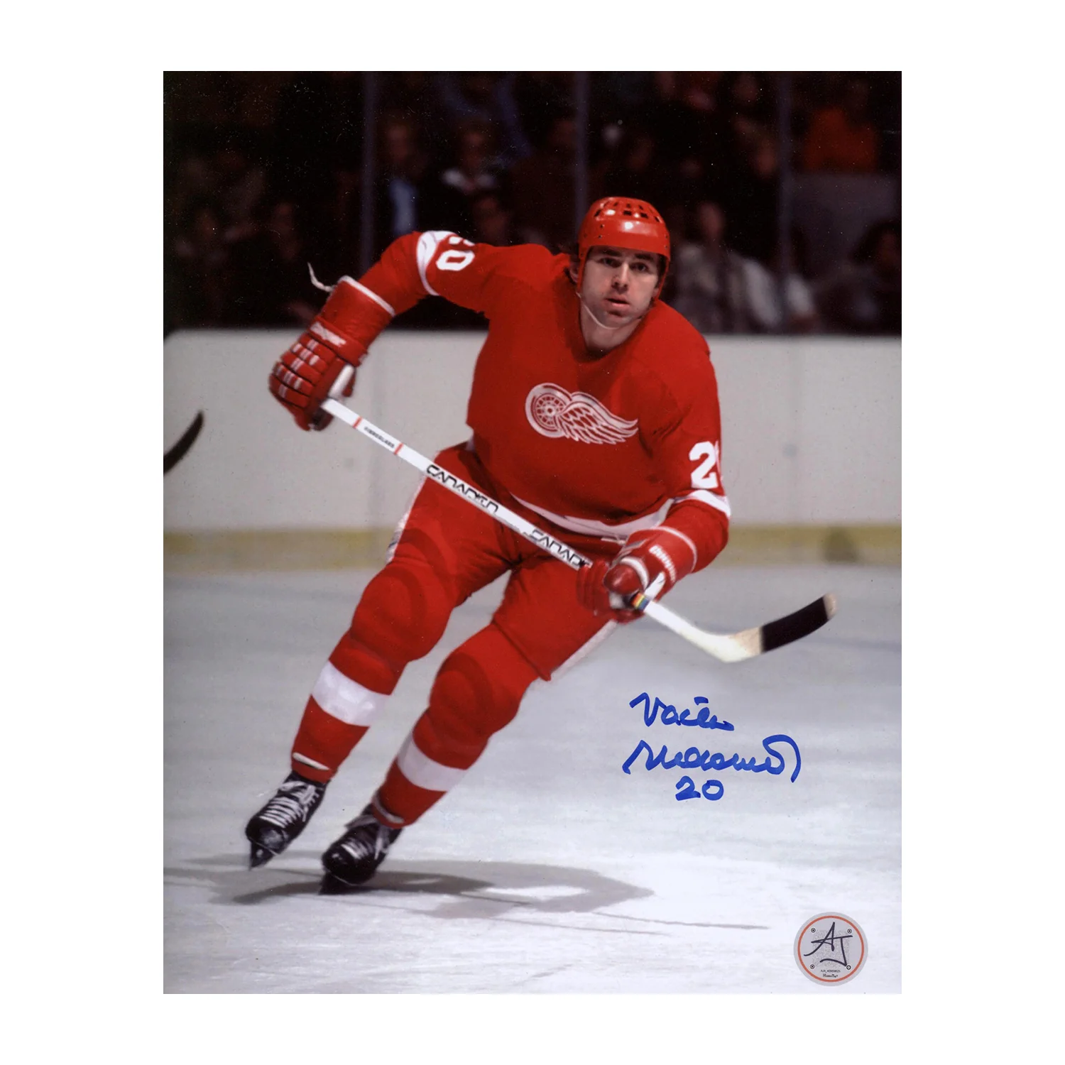 Vaclav Nedomansky Signed Detroit Red Wings Game Action 8x10 Photo