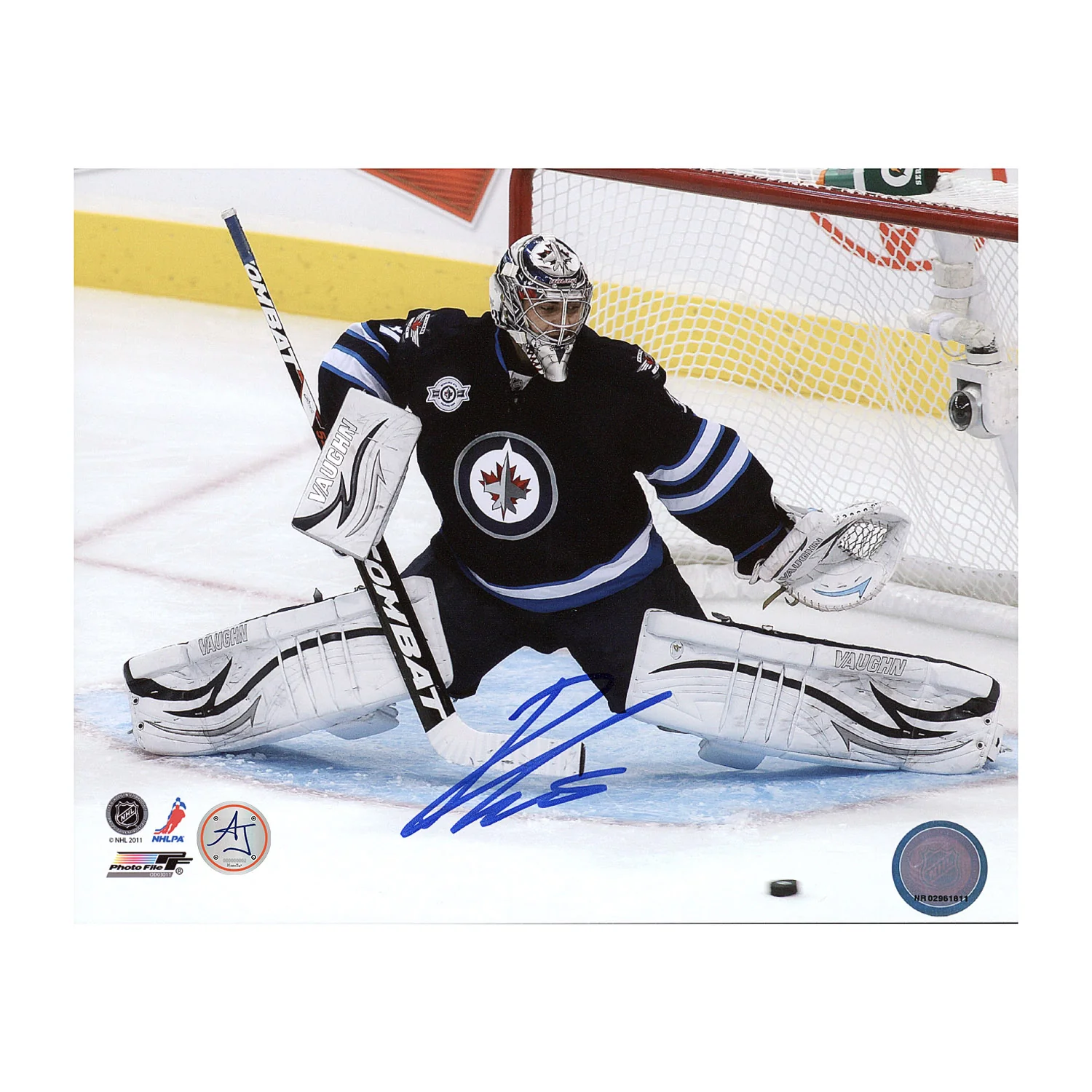 Ondrej Pavelec Signed Winnipeg Jets Goalie 11x14 Photo