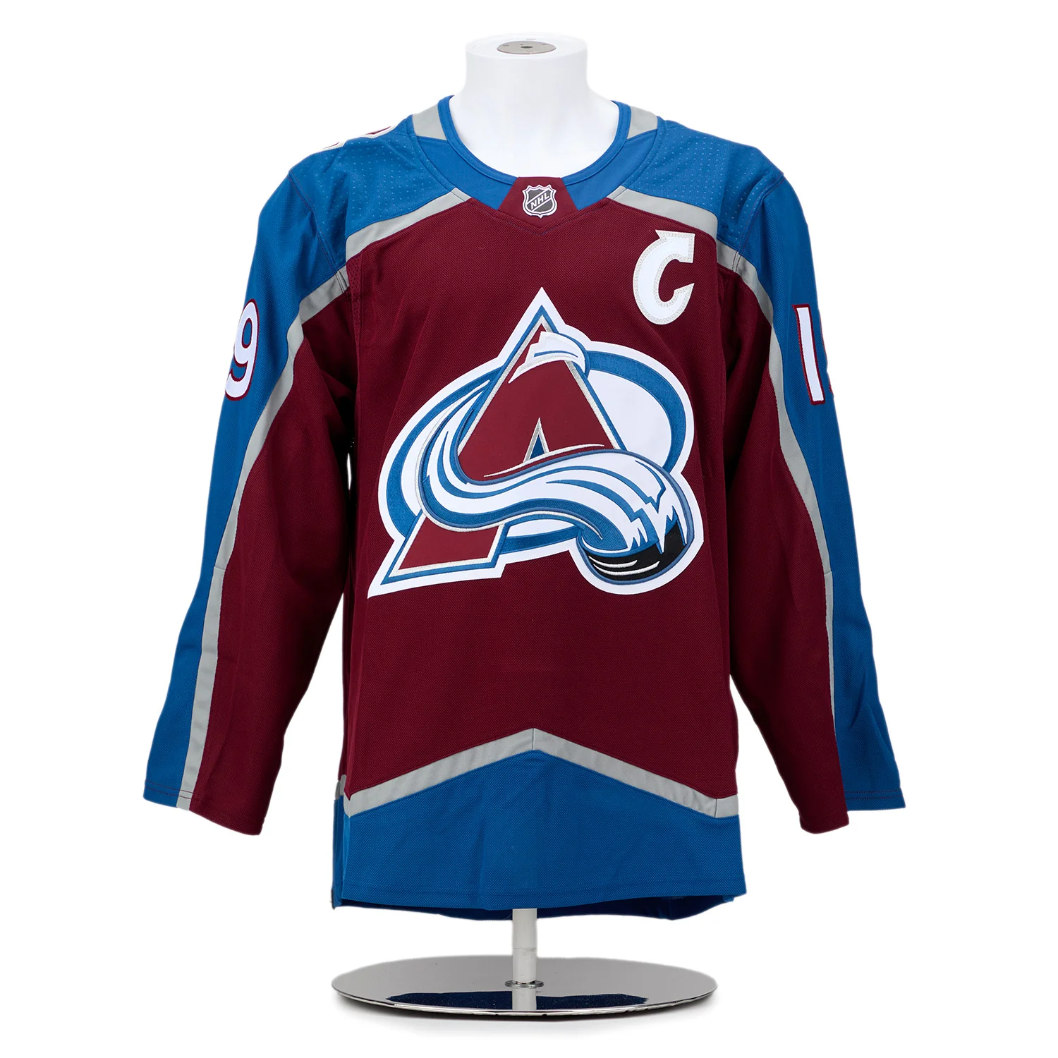 Joe Sakic Signed Colorado Avalanche Championship Portrait Art Jersey #8/19 - Image 2