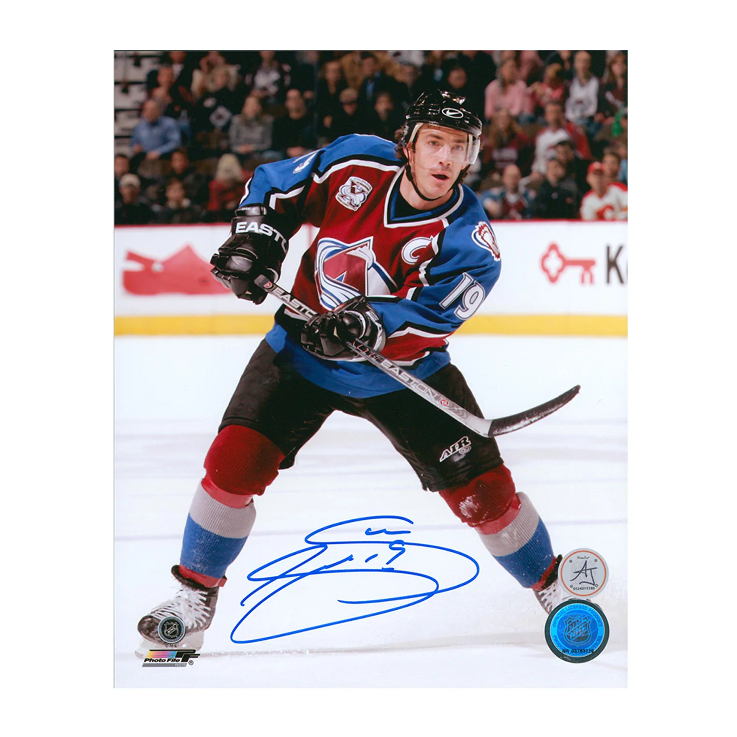Joe Sakic Autographed Colorado Avalanche Captain 8x10 Photo
